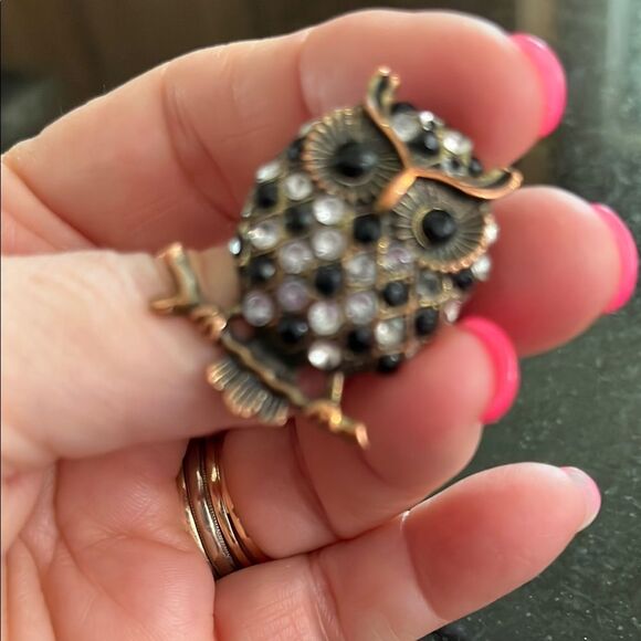 Vintage Black and Silver Owl Ring with Swarovski jewels in box - Picture 3 of 5